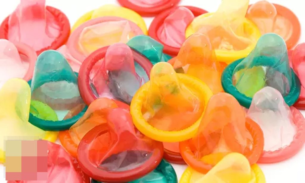 10 Cara Pakai Kondom dengan Benar 