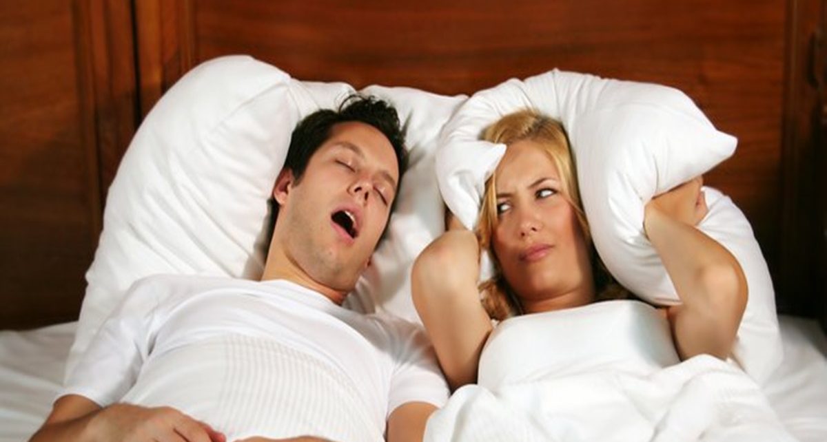 8 Penyebab Mengejutkan yang Buat Kamu Mendengkur Saat Tidur