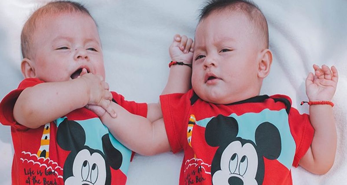 Calon Mama Papa Perlu Tahu, Ini 7 Tips Cara Membuat Anak Kembar