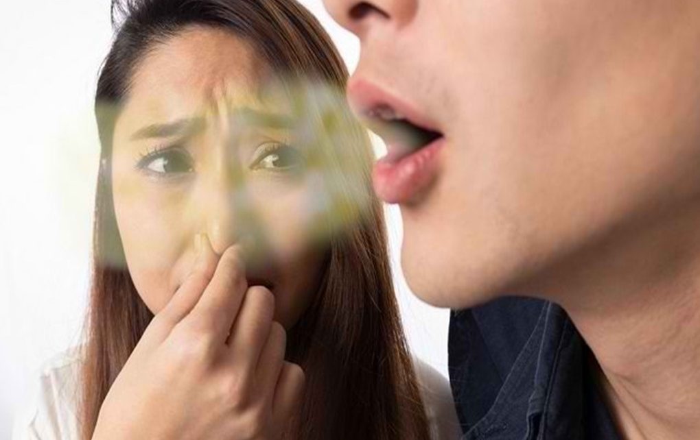 Bau Mulut Menggangu Aktivitasmu ? Ini Lah Masalah Kesahatannya !