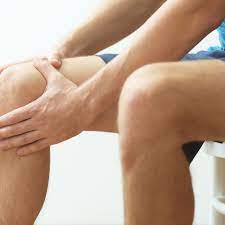 Benarkah Sering Masturbasi Bikin Lutut Kopong? Ini Penjelasannya! 