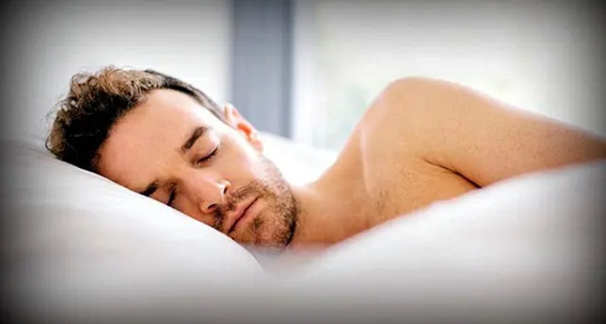 6 Manfaat Tidur Telanjang Bagi Kesehatan, Bantu Kesuburan hingga Atasi Stres